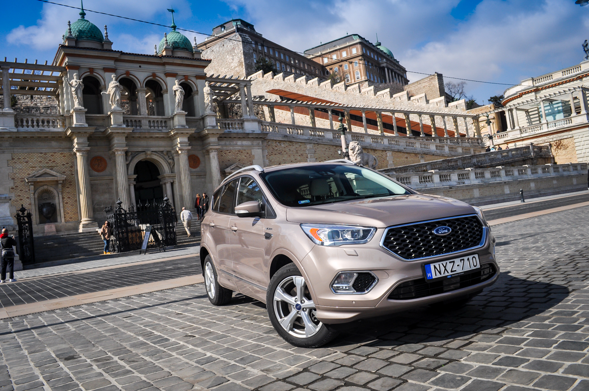 FORD KUGA