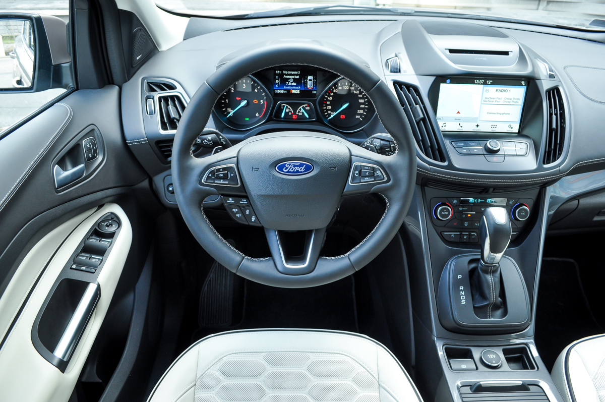FORD KUGA
