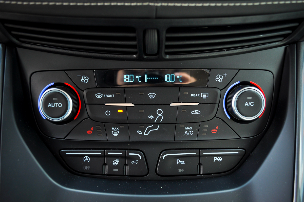 FORD KUGA
