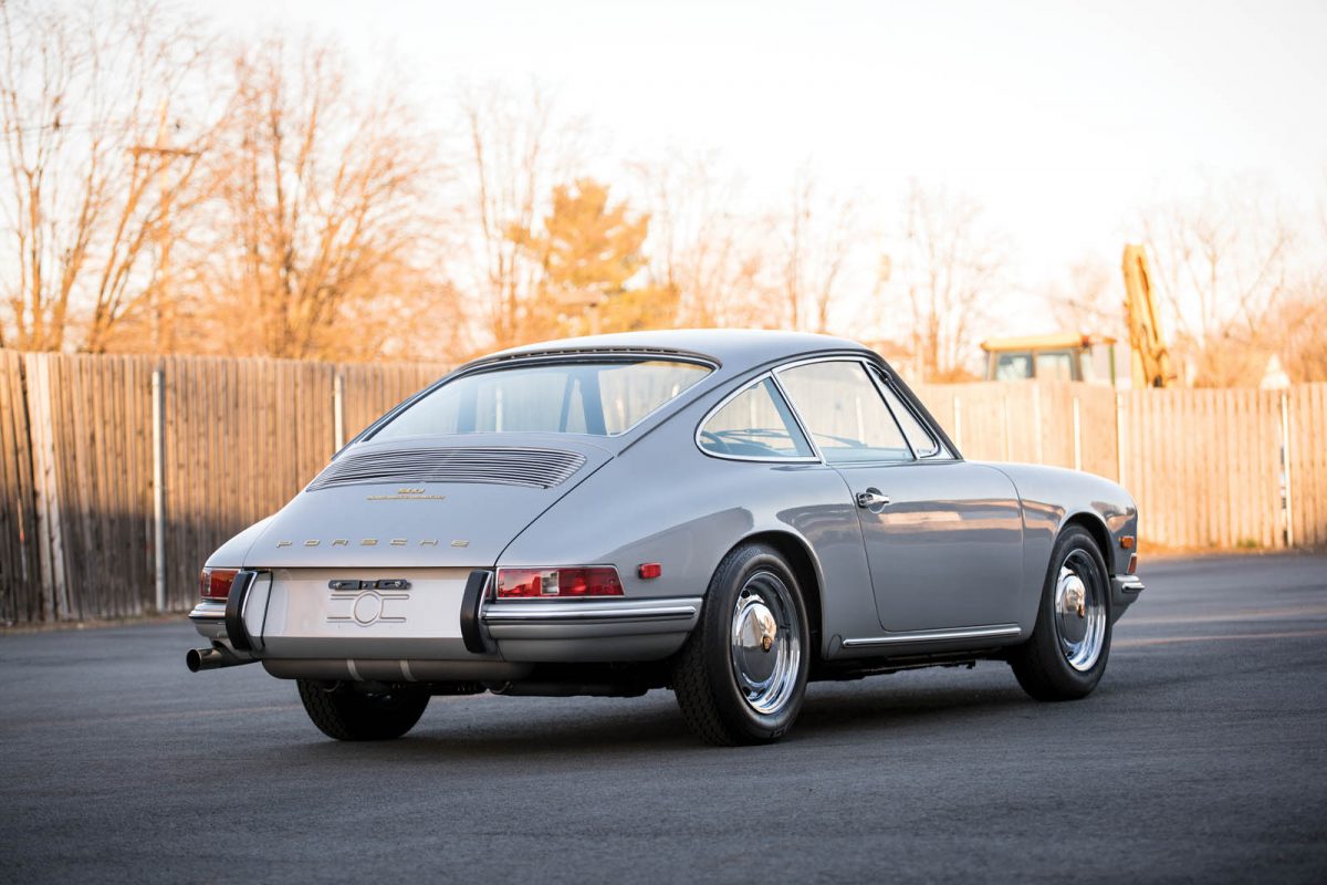 PORSCHE 911