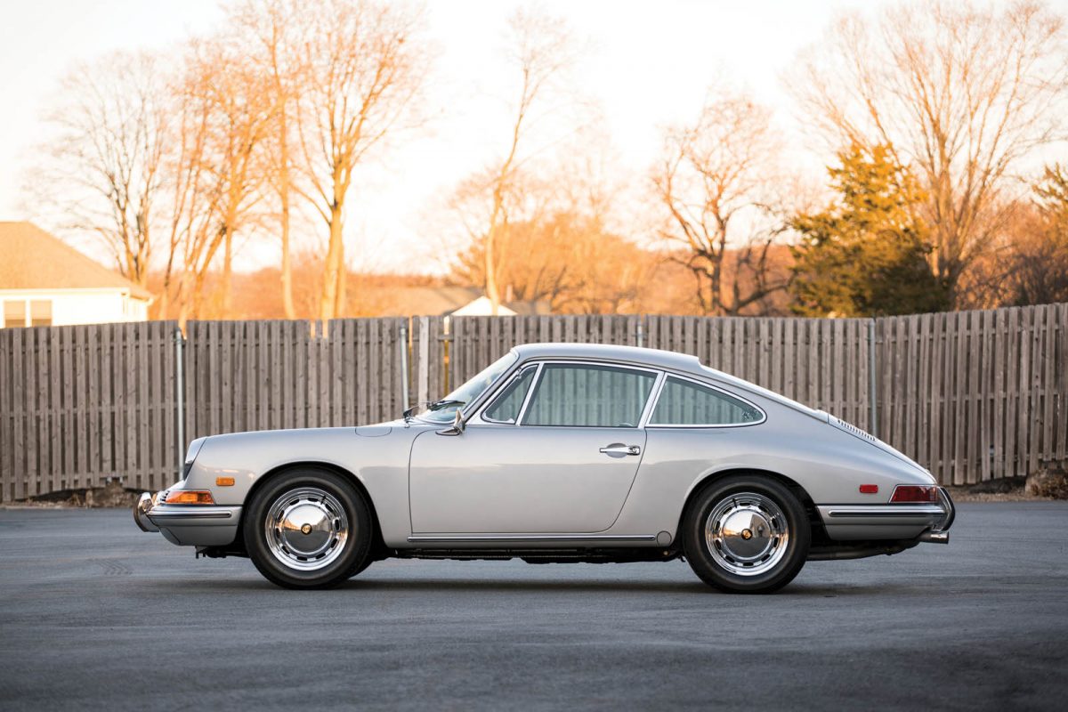 PORSCHE 911
