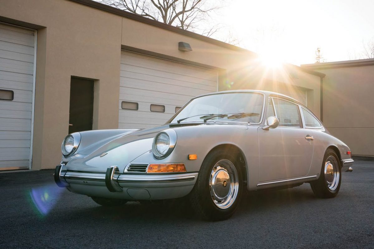 PORSCHE 911
