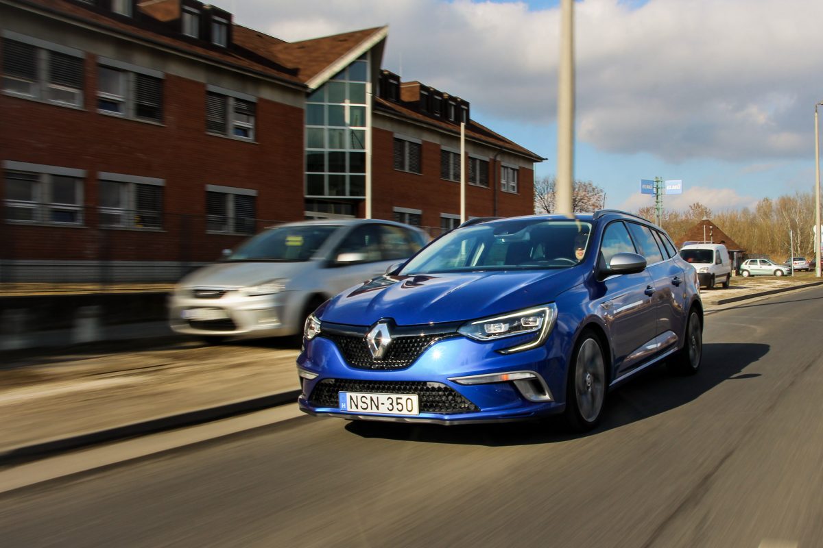 RENAULT MEGANE