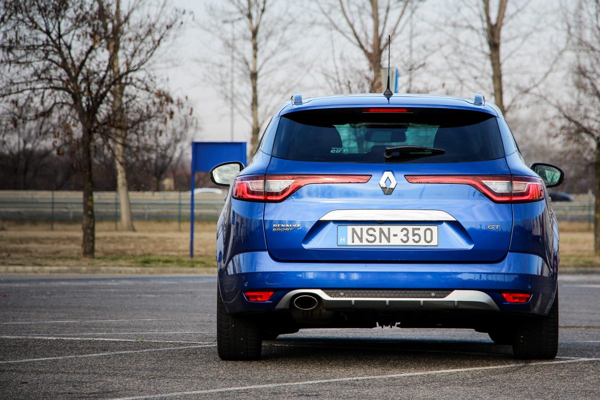 RENAULT MEGANE