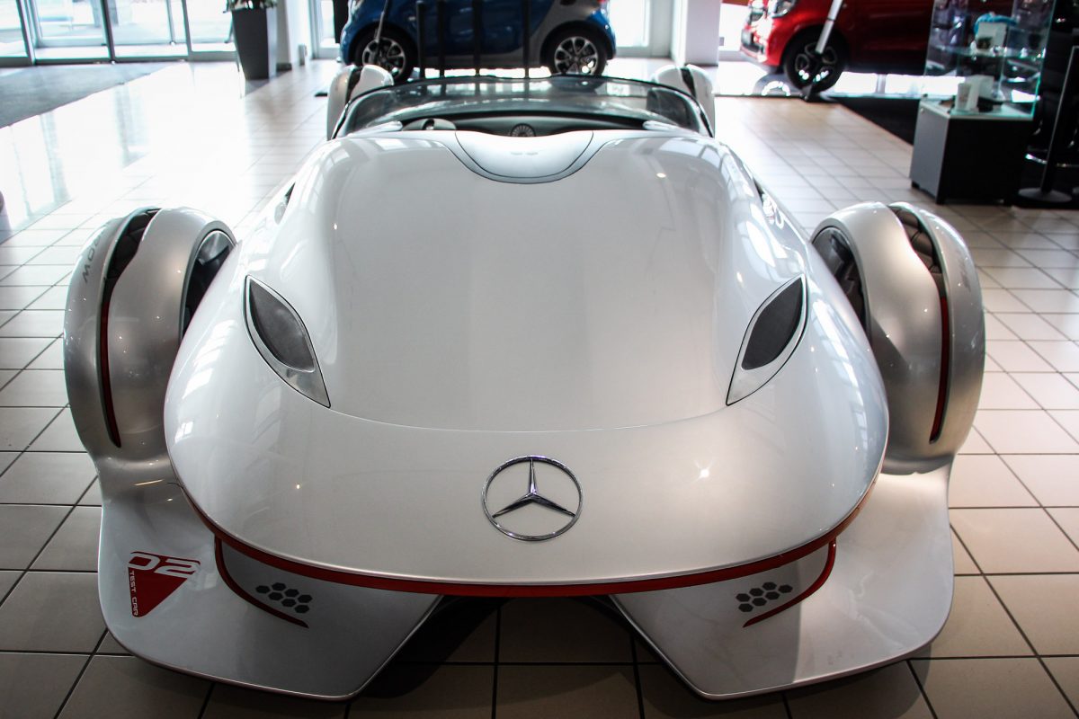MERCEDES-BENZ
