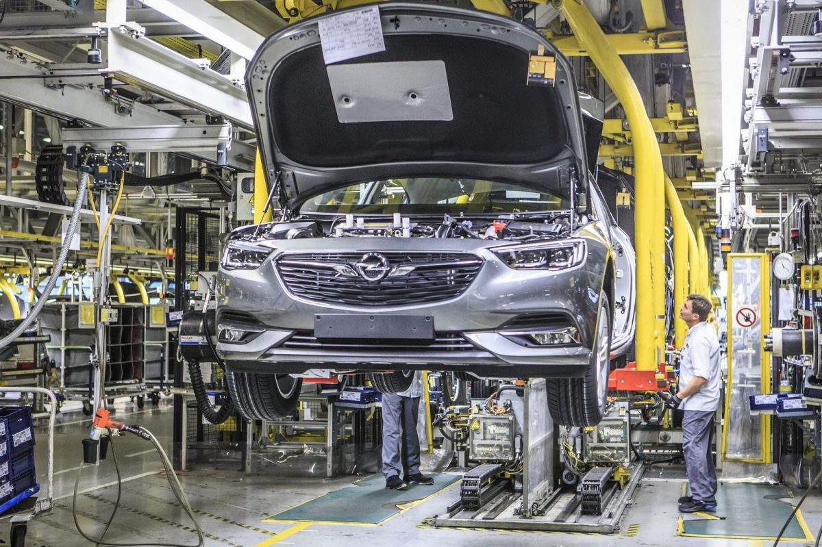 OPEL INSIGNIA