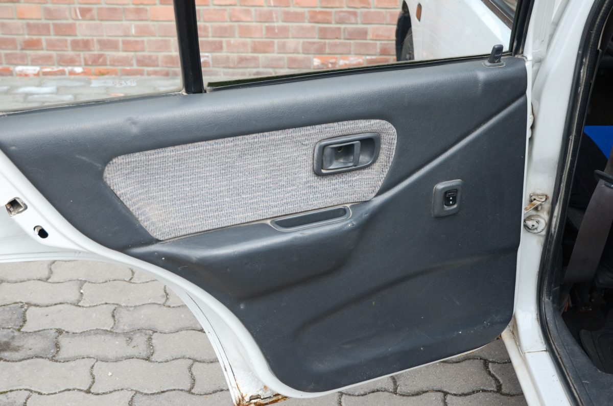 DAIHATSU CHARADE