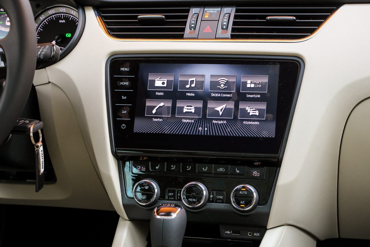 SKODA OCTAVIA