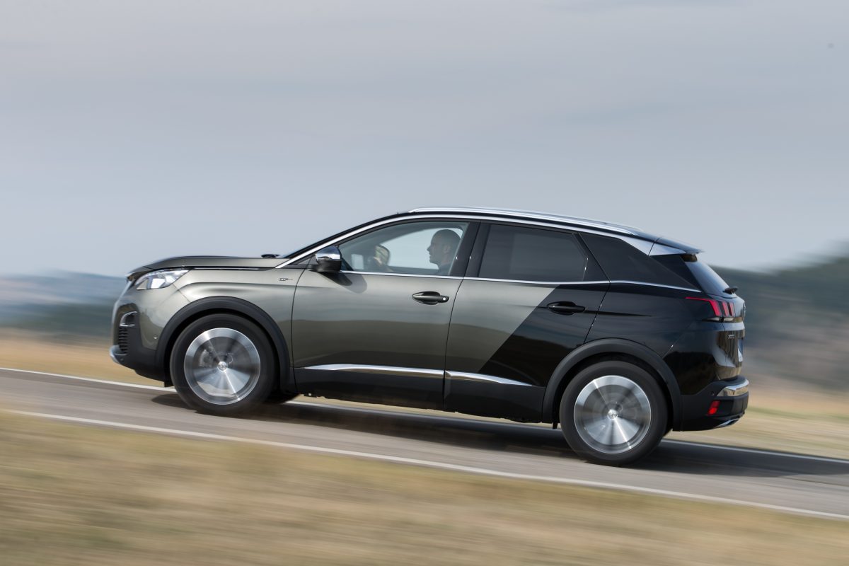 PEUGEOT 3008
