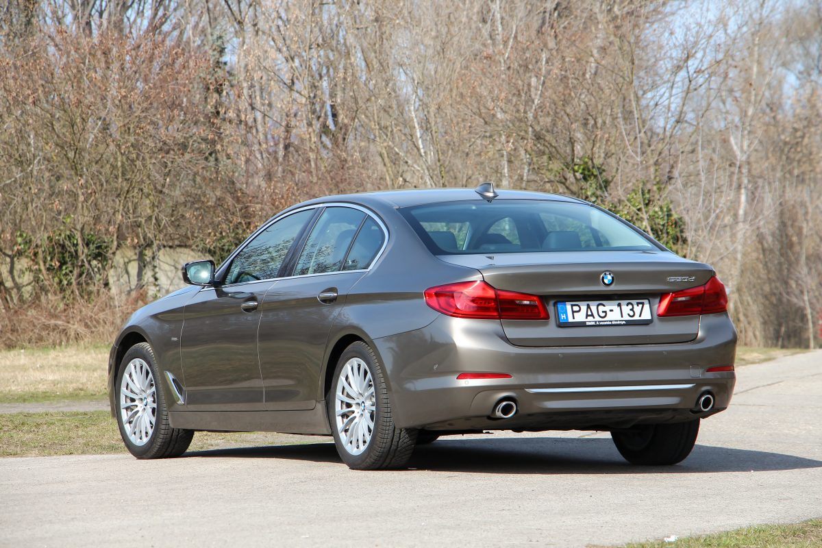 BMW 5-ÖS SOROZAT