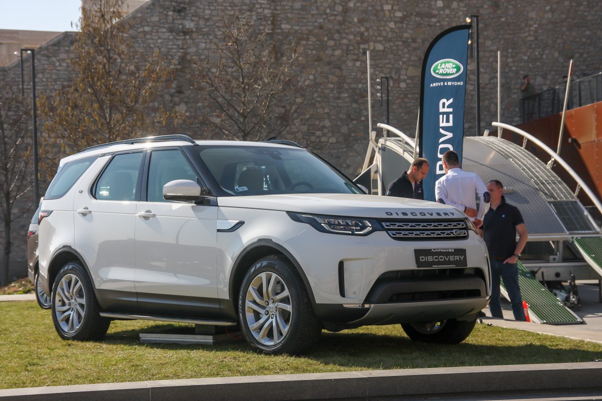 LAND ROVER