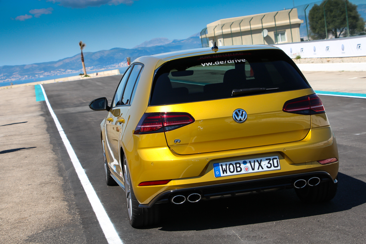 VOLKSWAGEN GOLF