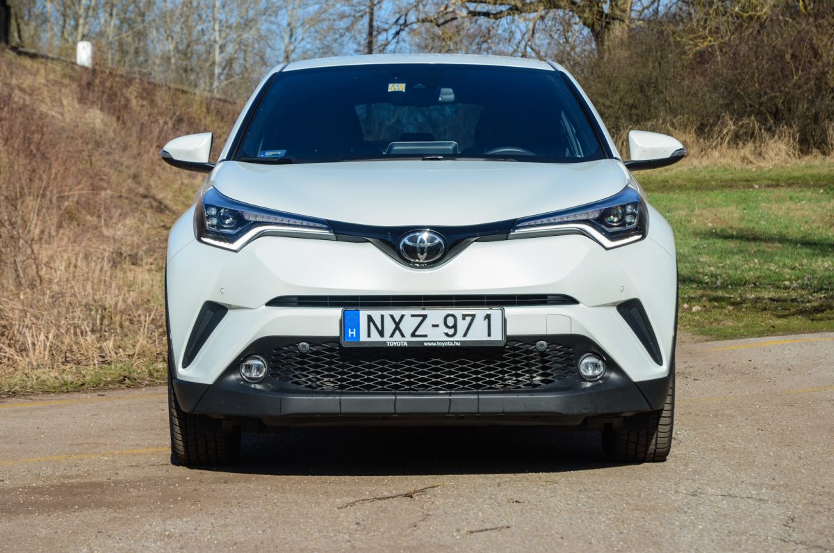 TOYOTA C-HR