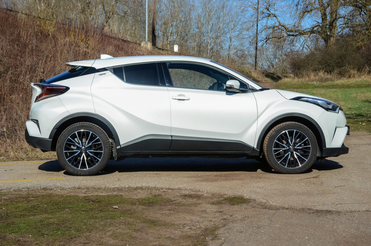 TOYOTA C-HR