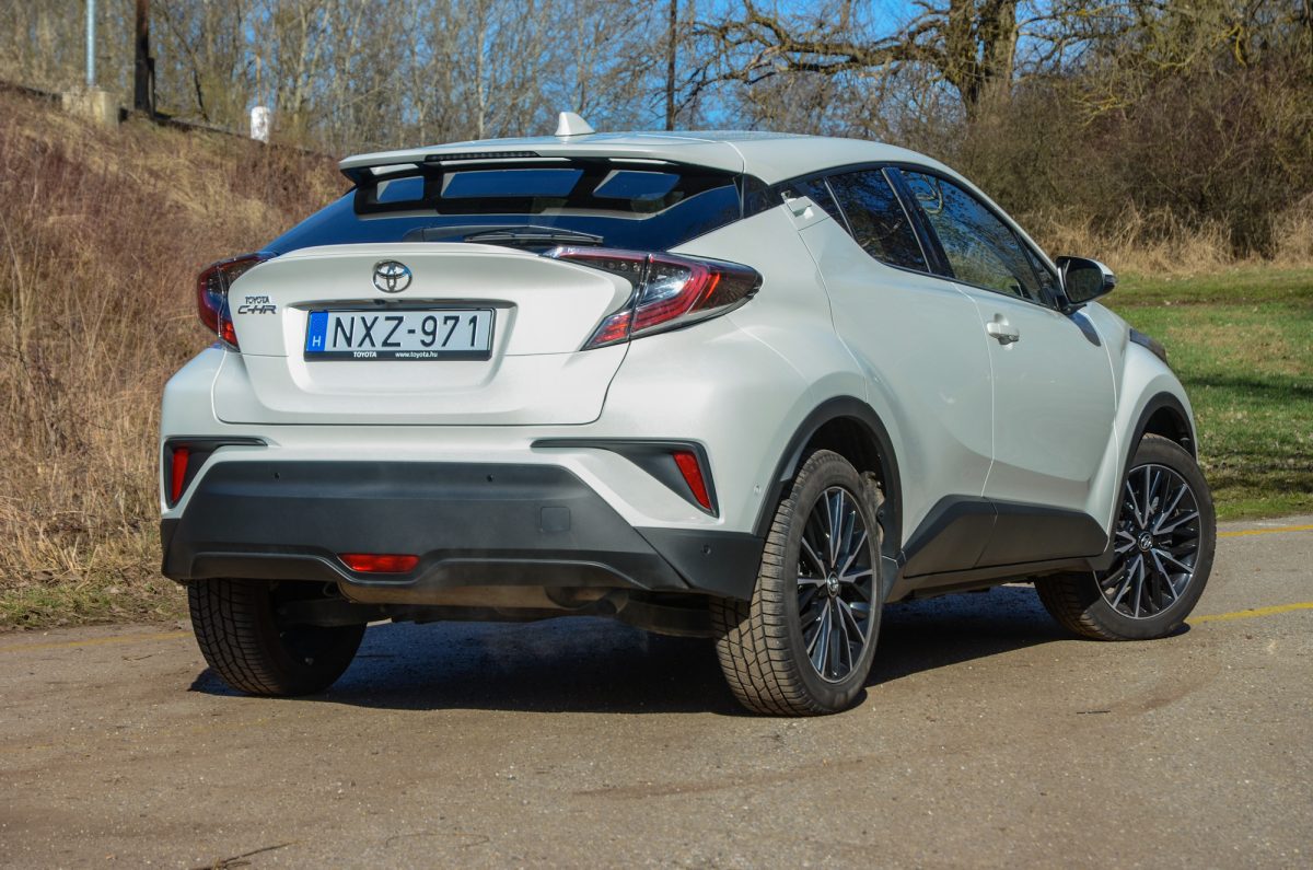 TOYOTA C-HR