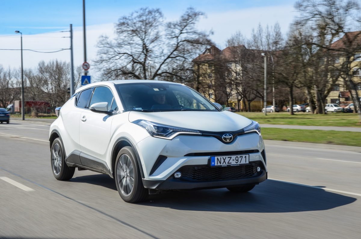 TOYOTA C-HR