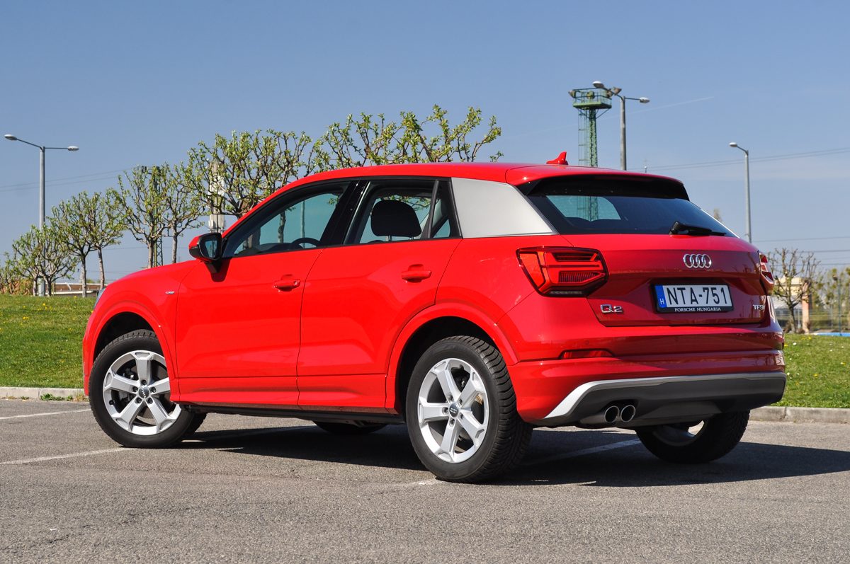 AUDI Q2