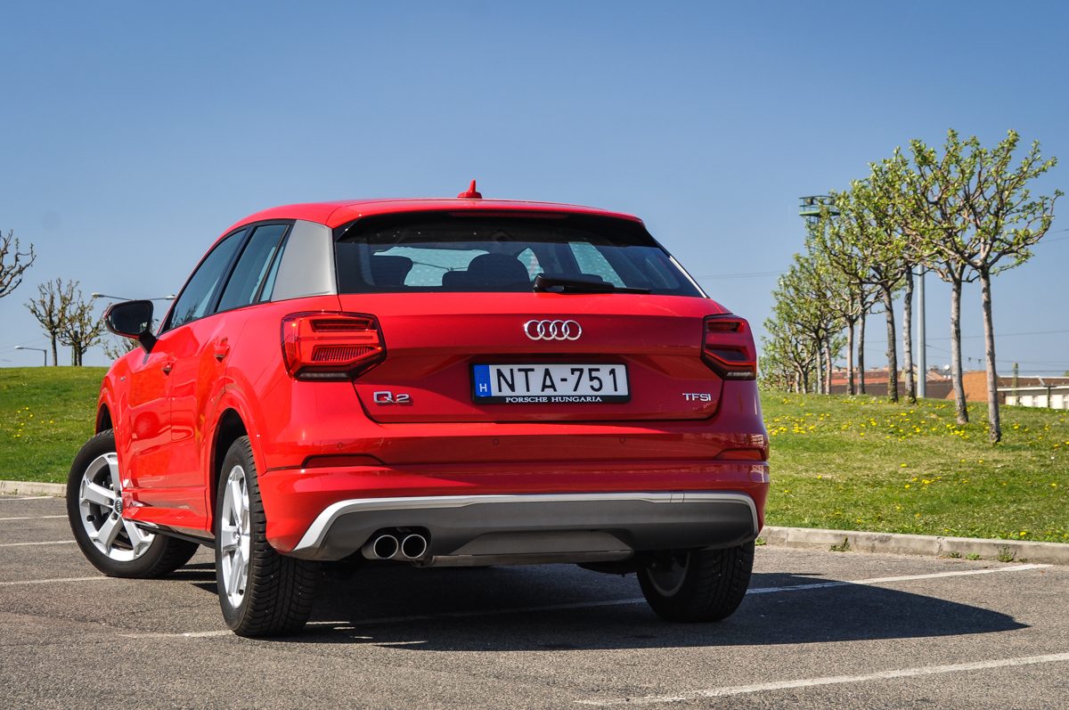AUDI Q2