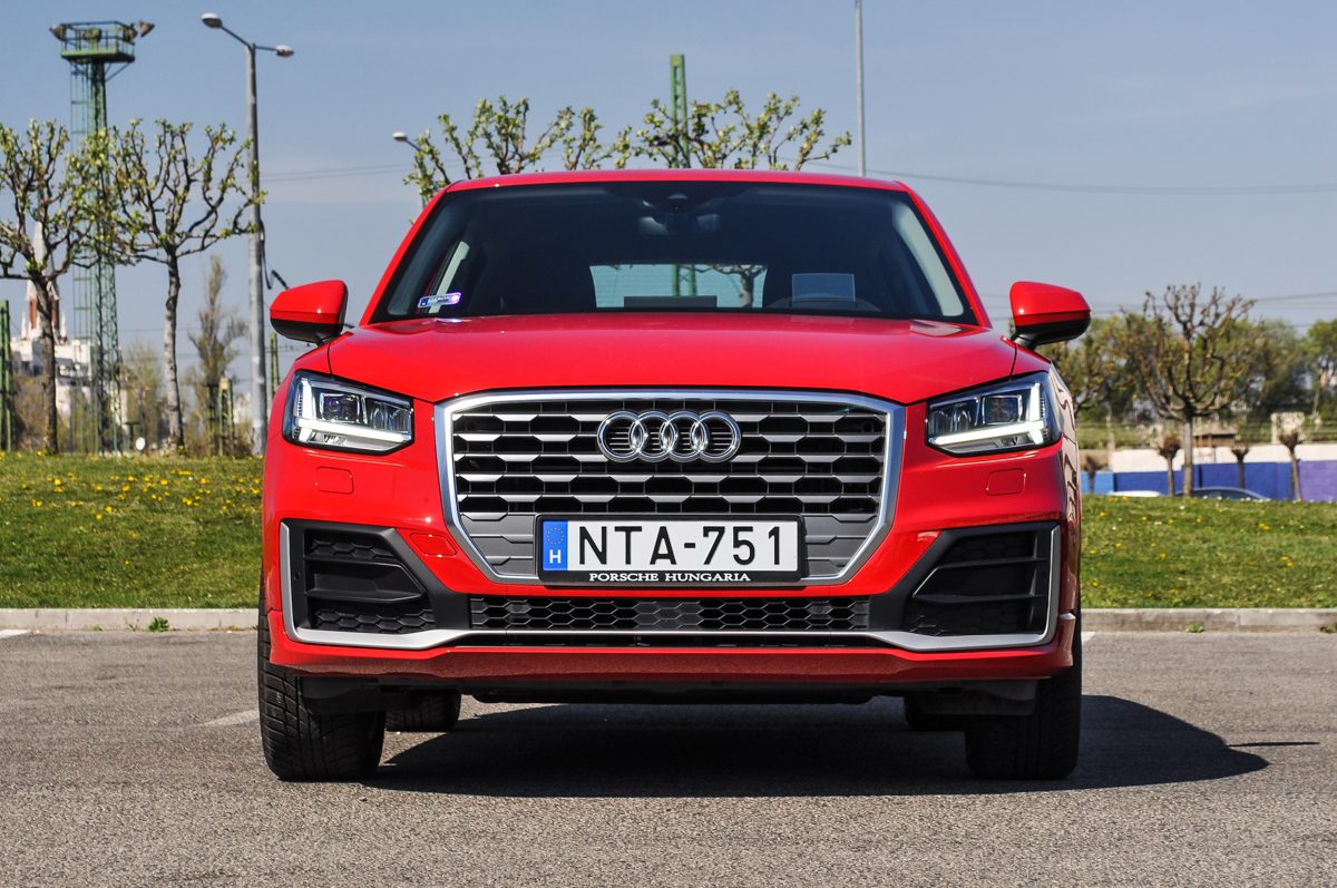 AUDI Q2