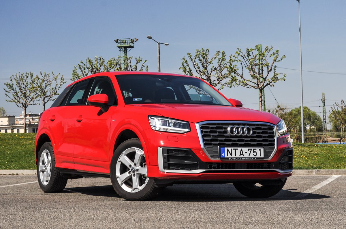 AUDI Q2