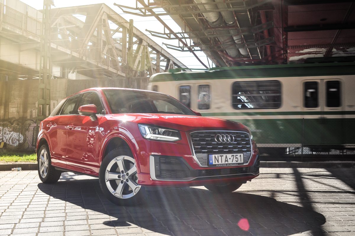 AUDI Q2