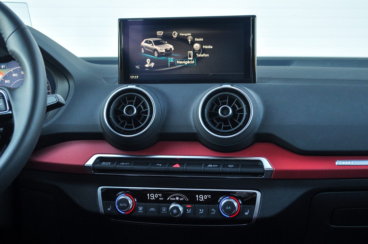 AUDI Q2