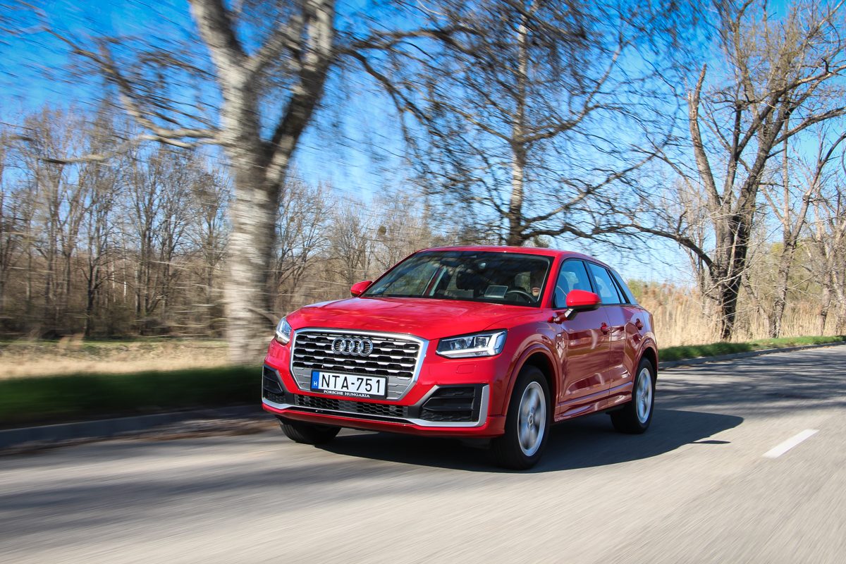 AUDI Q2