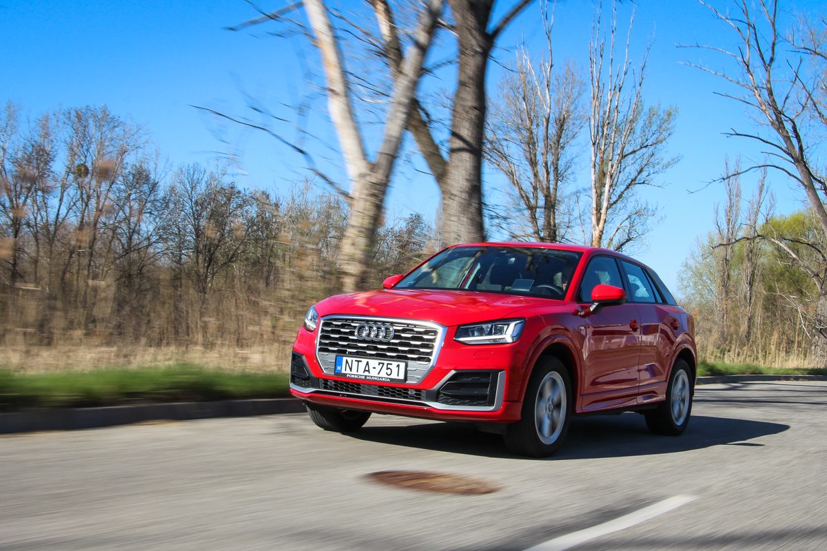AUDI Q2