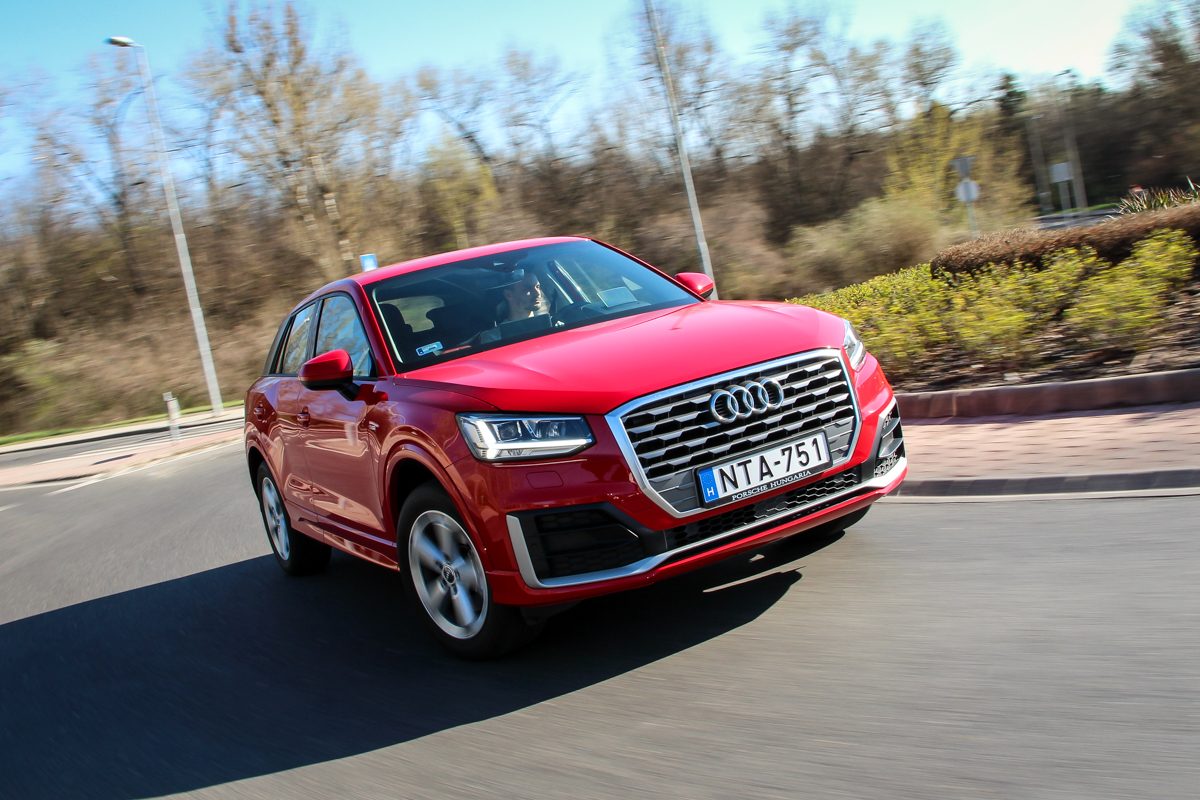 AUDI Q2