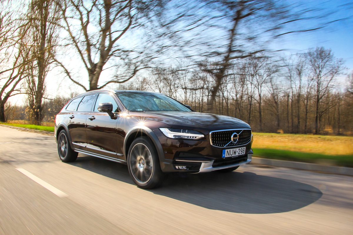 VOLVO V90