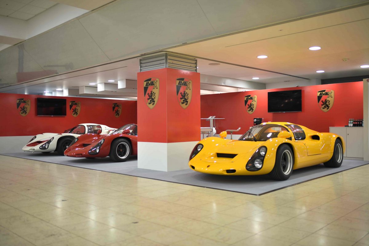 PORSCHE