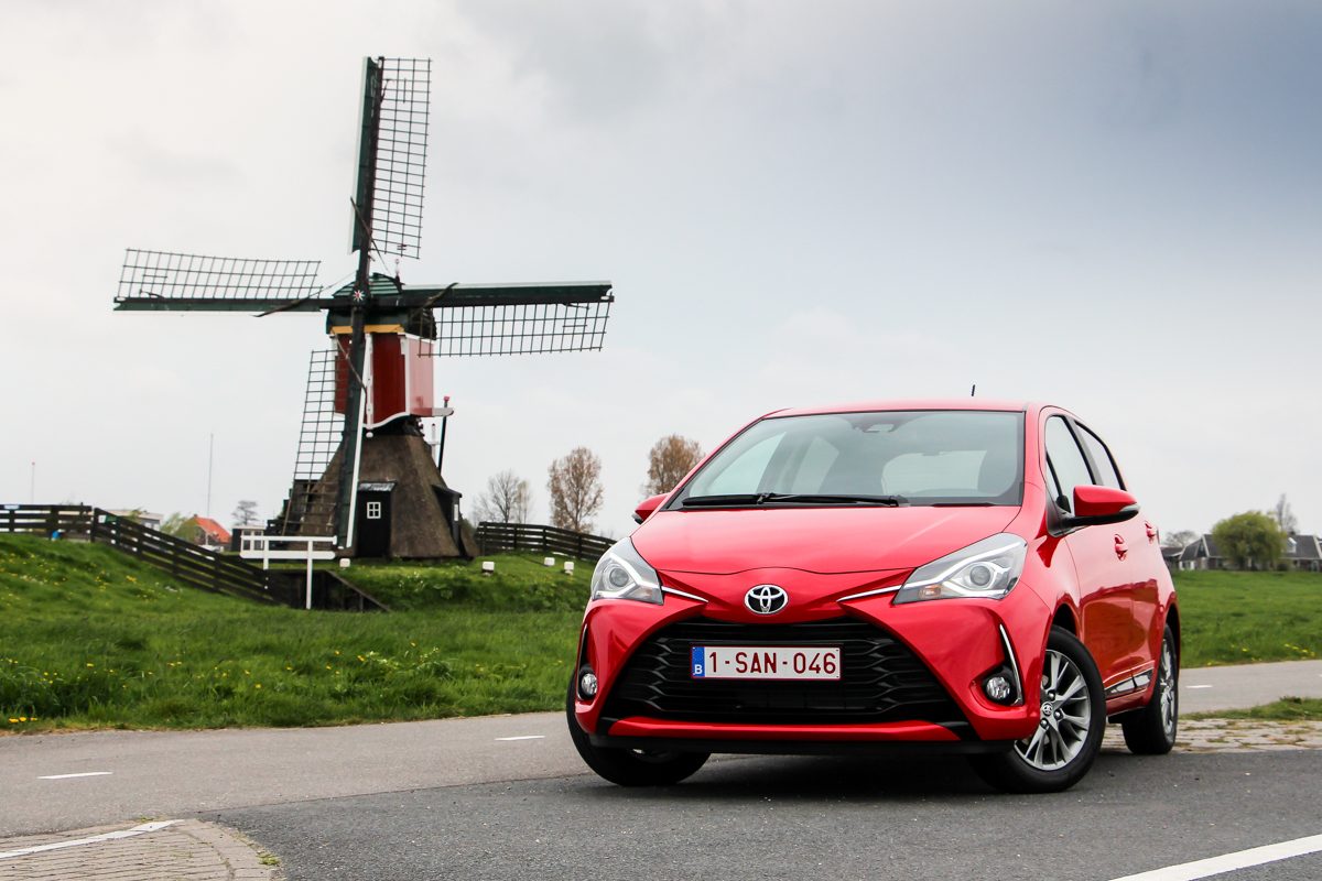 TOYOTA YARIS