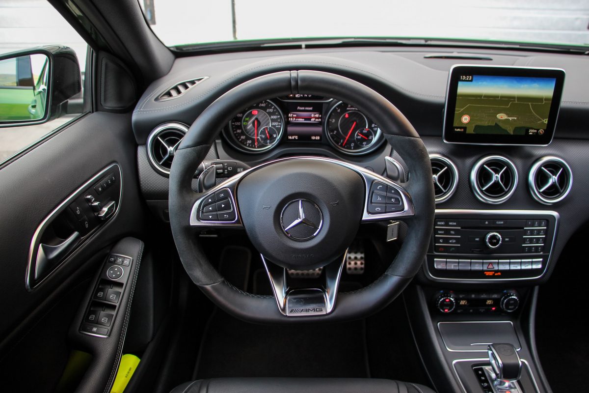 MERCEDES-BENZ GLA-OSZTÁLY
