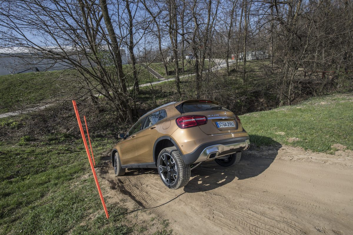 MERCEDES-BENZ GLA-OSZTÁLY