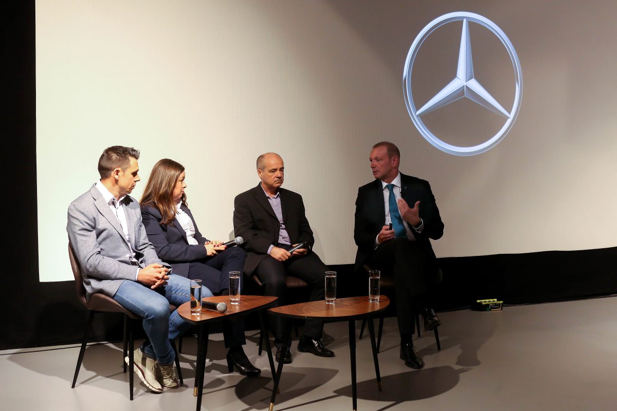 MERCEDES-BENZ