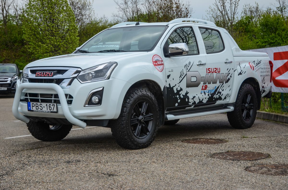 ISUZU D-MAX