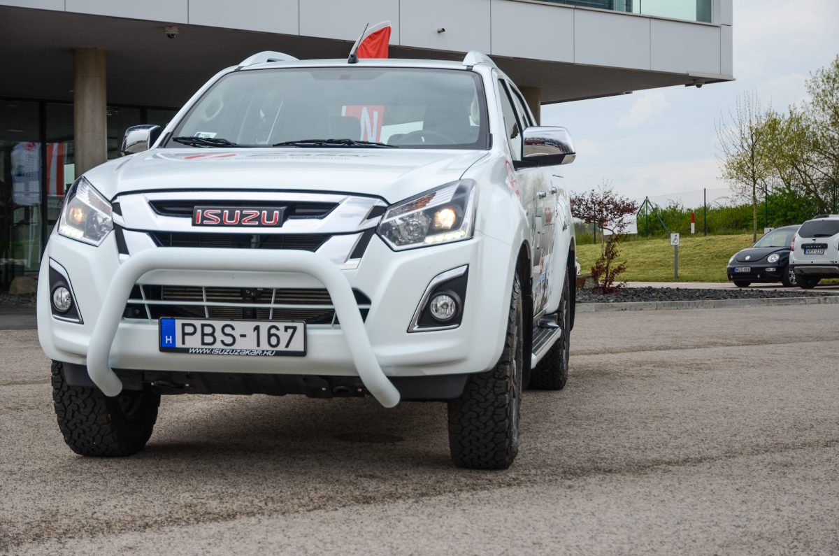 ISUZU D-MAX