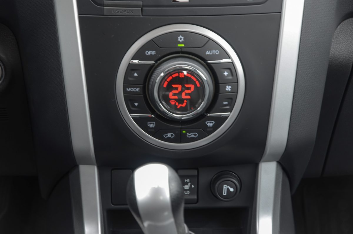 ISUZU D-MAX
