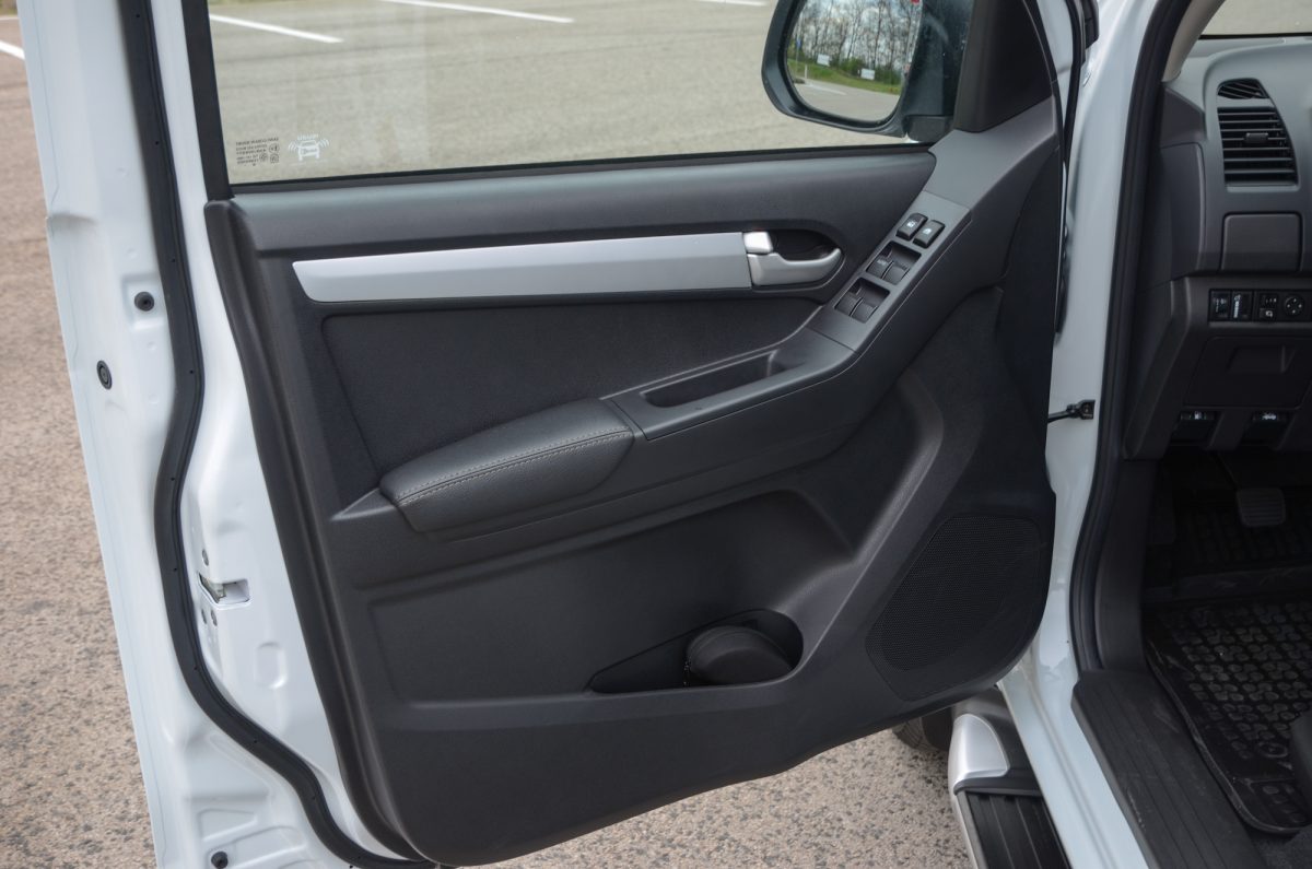 ISUZU D-MAX