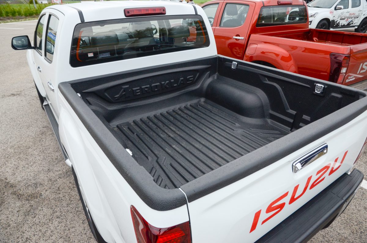 ISUZU D-MAX