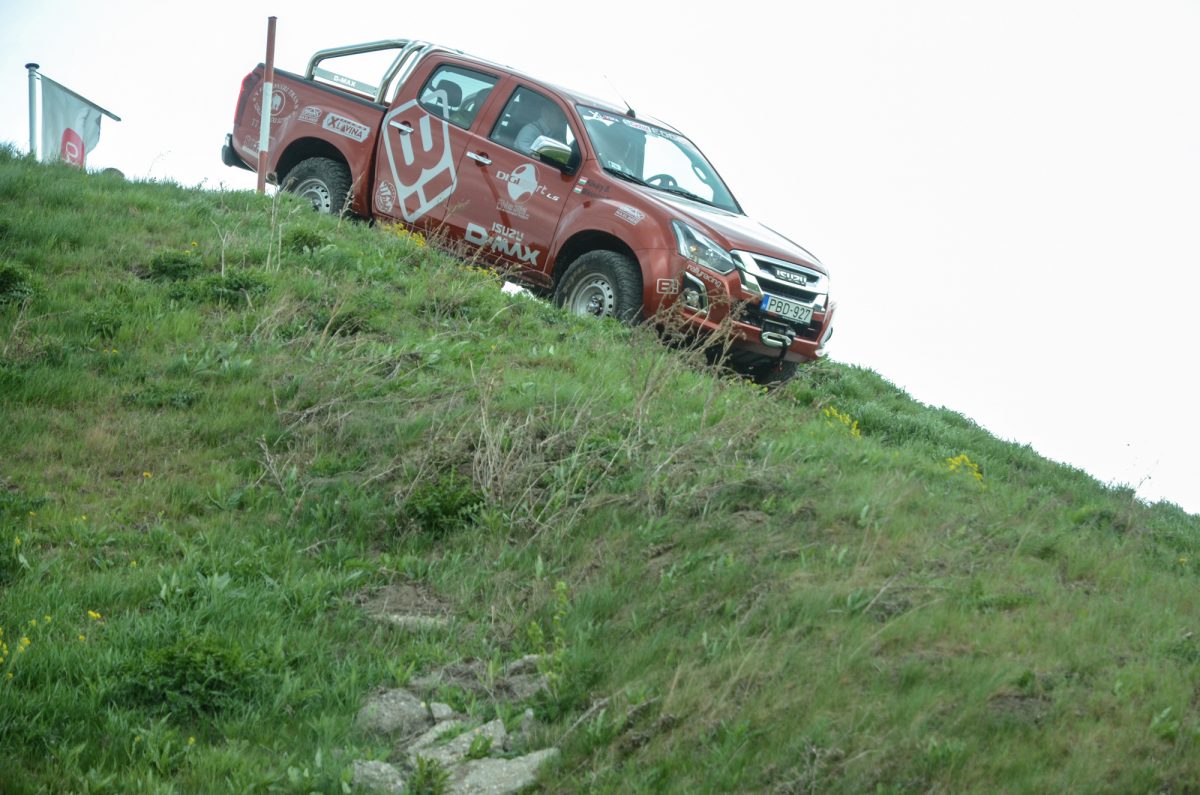 ISUZU D-MAX
