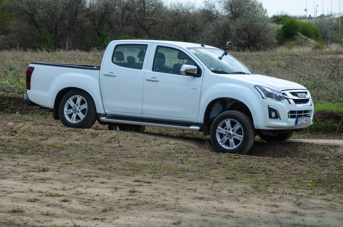 ISUZU D-MAX