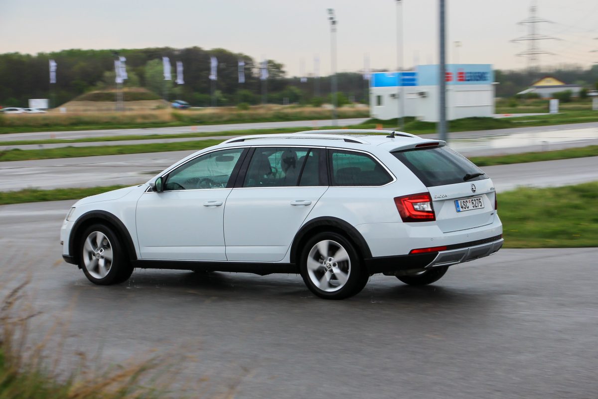 SKODA OCTAVIA