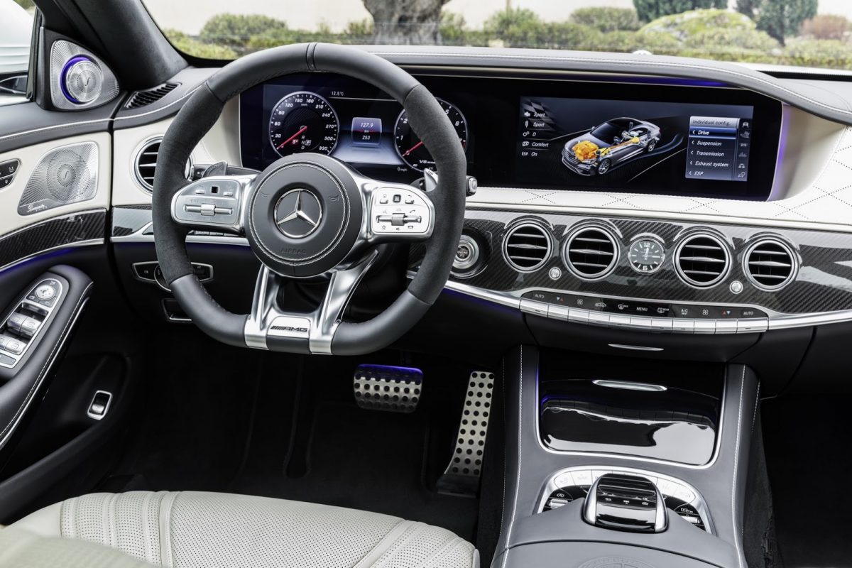 MERCEDES-BENZ S-OSZTÁLY
