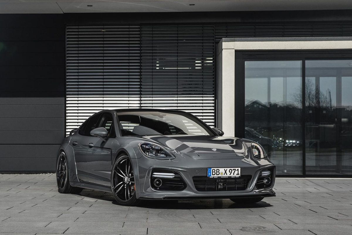 PORSCHE PANAMERA