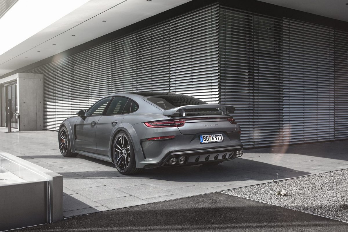 PORSCHE PANAMERA