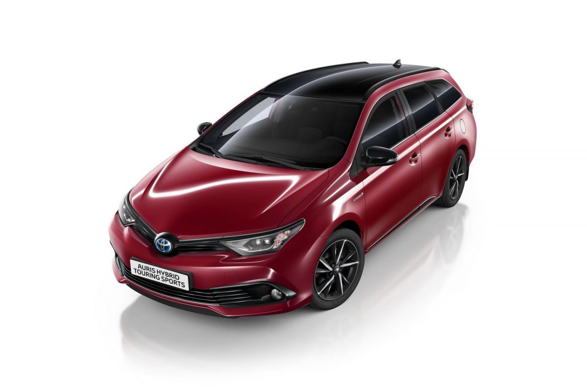 TOYOTA AURIS