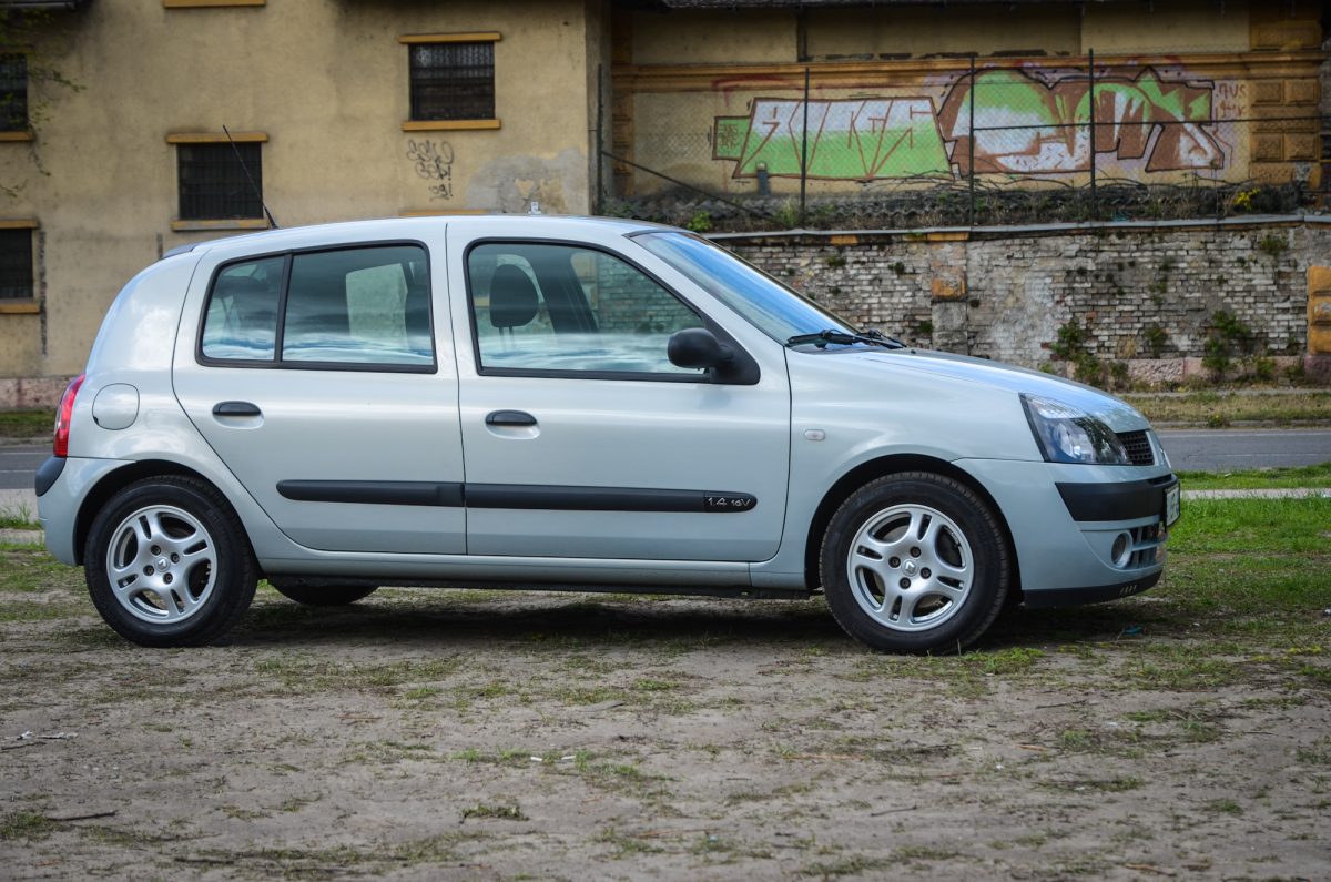 RENAULT CLIO