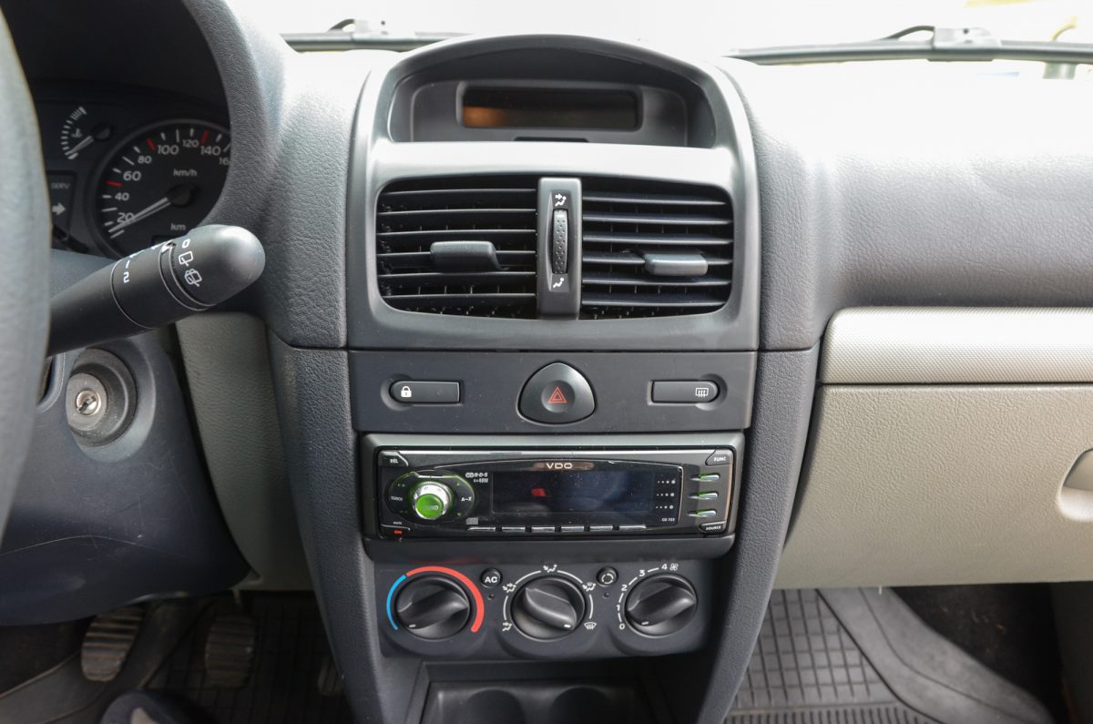 RENAULT CLIO