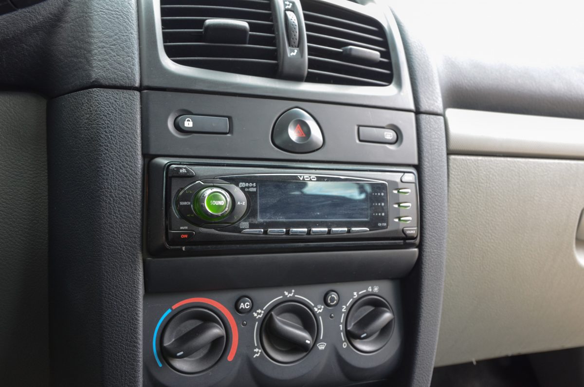 RENAULT CLIO